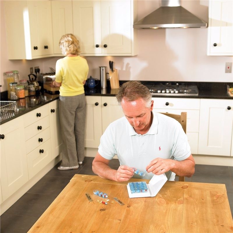 7 day pill dispenser