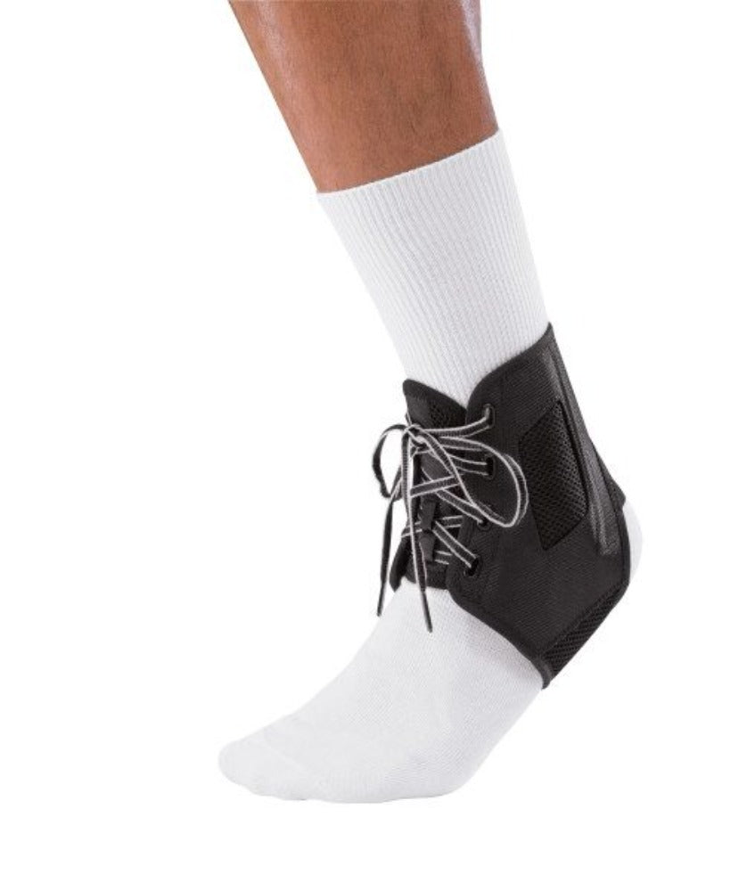 Mueller ATF 3 Ankle Brace