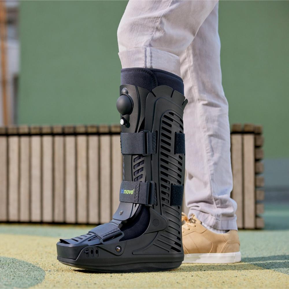 Actimove Walker Boot Closed Shell - High